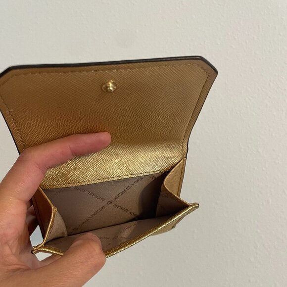 MICHAEL KORS LEATHER TRIFOLD WALLET - Picture 4 of 5